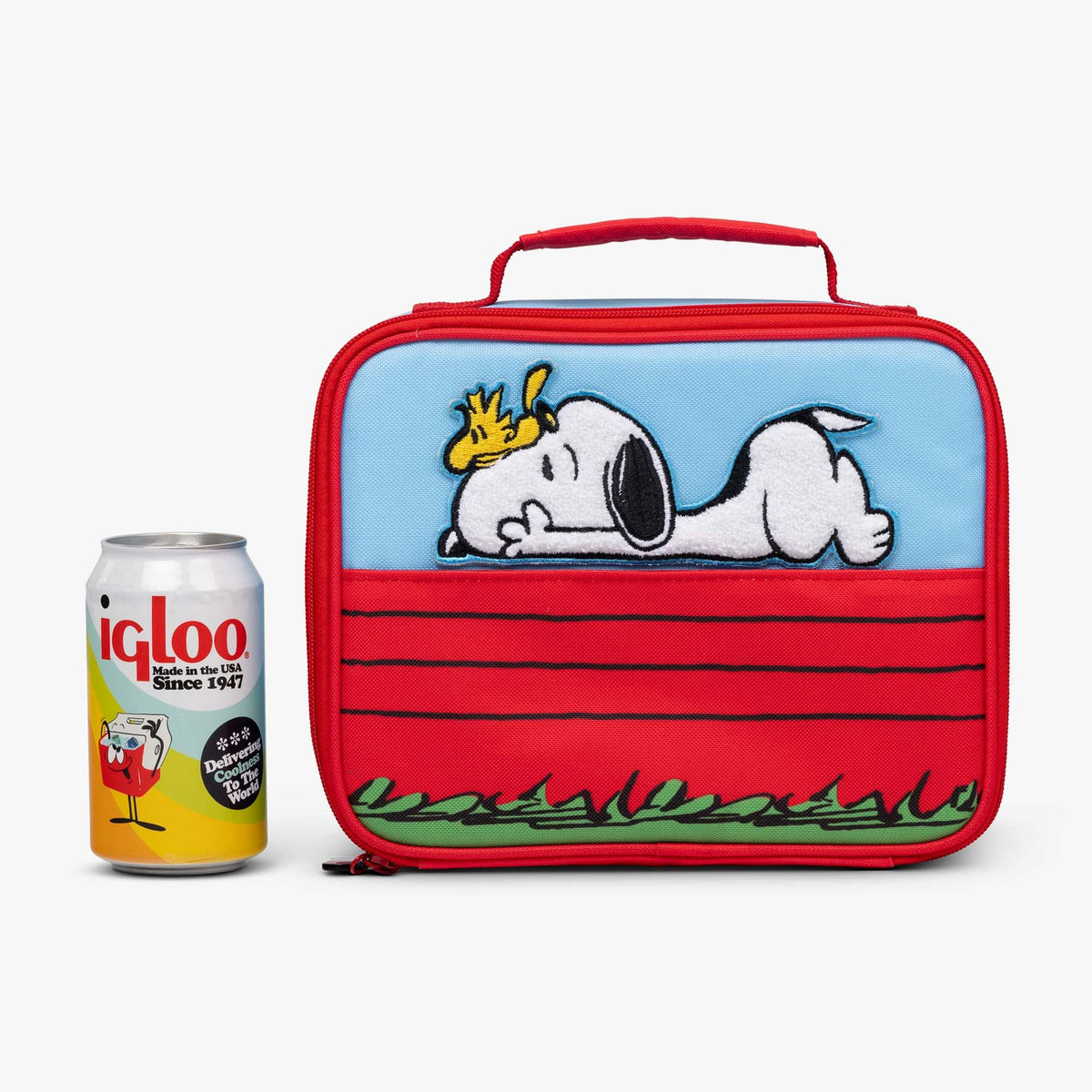 snoopy-s-doghouse-horizontal-lunch-cooler-bag-z8 00028034-P.jpg