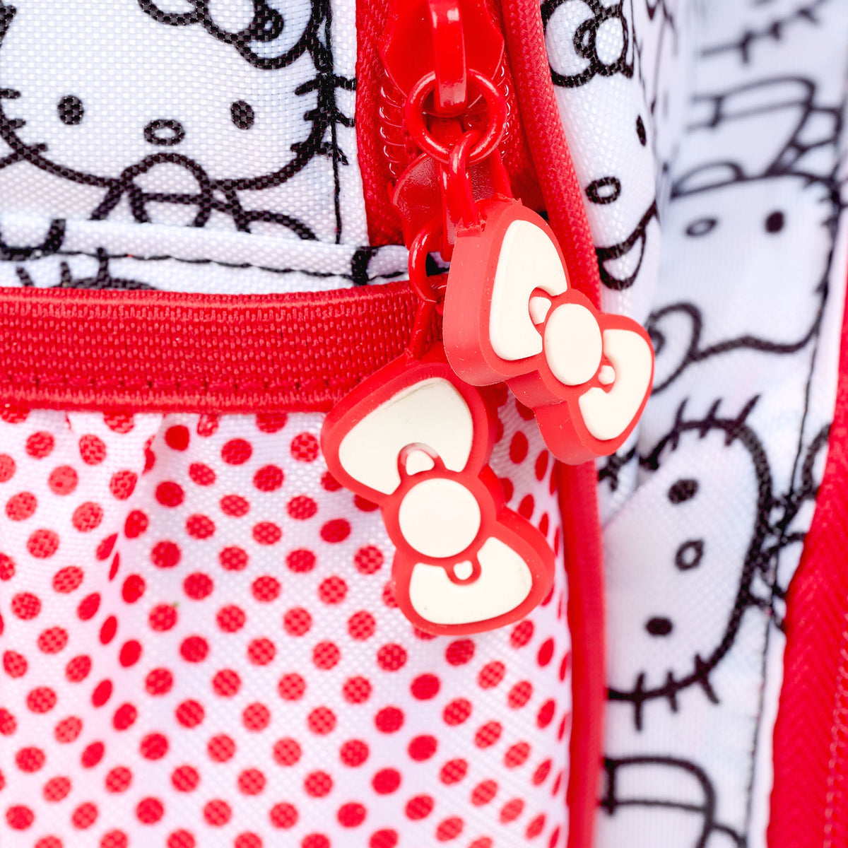 hello-kitty-classic-backpack-cooler-b7 00027925-Z.jpg