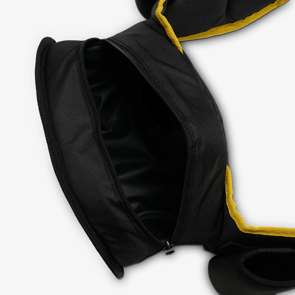dc-super-heroes-batmantm-belt-fanny-pack-cooler-n0 00027936-O2.jpg