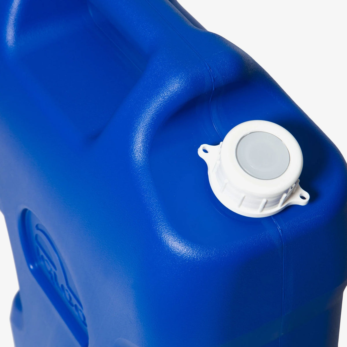 6-gallon-water-container-l4 42154-6-gallon-water-container-ii-majestic-blue-top.jpg